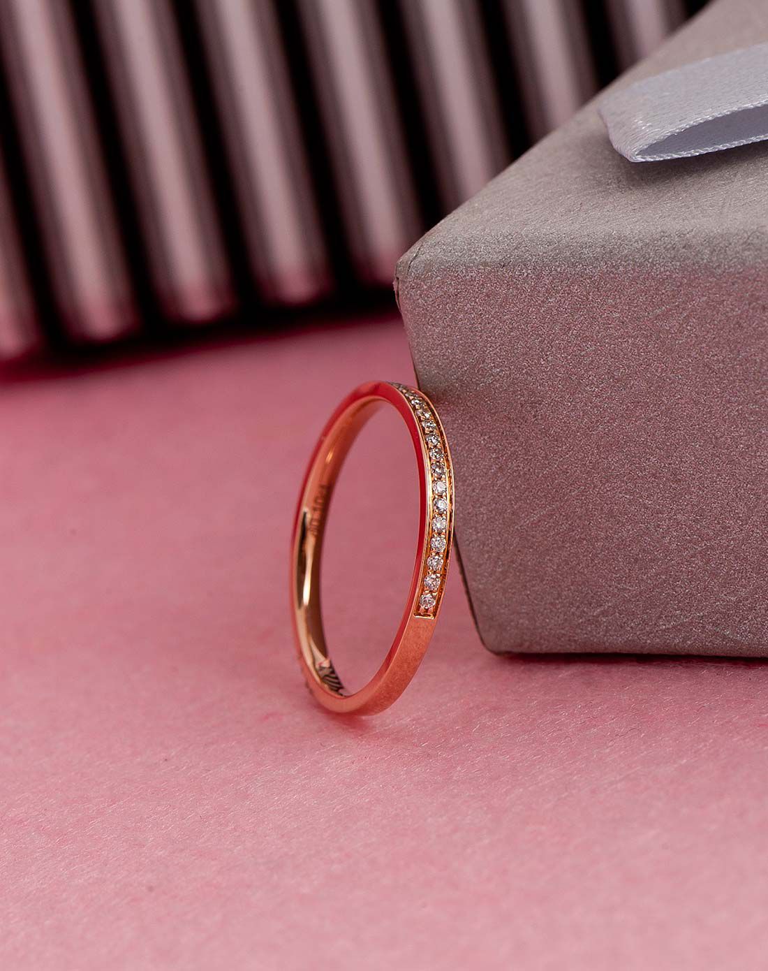 潮宏基 [迷笛]晓光初绽 红18k金钻石戒指