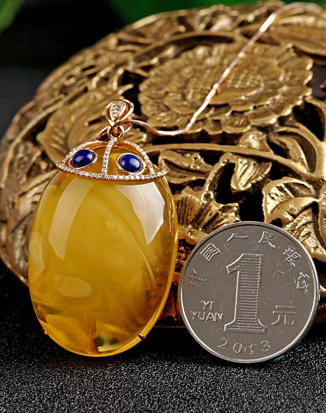 18k金镶钻石 华丽 尊贵 天然琥珀老蜜蜡吊坠(赠925银链)