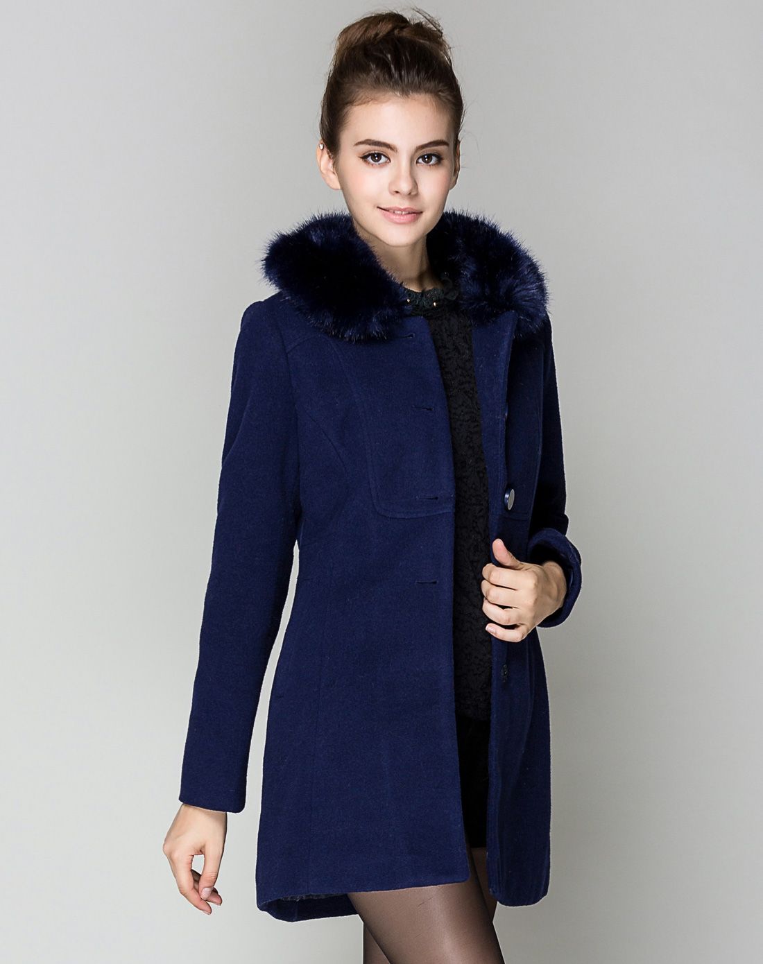 墨蓝毛领加厚呢大衣