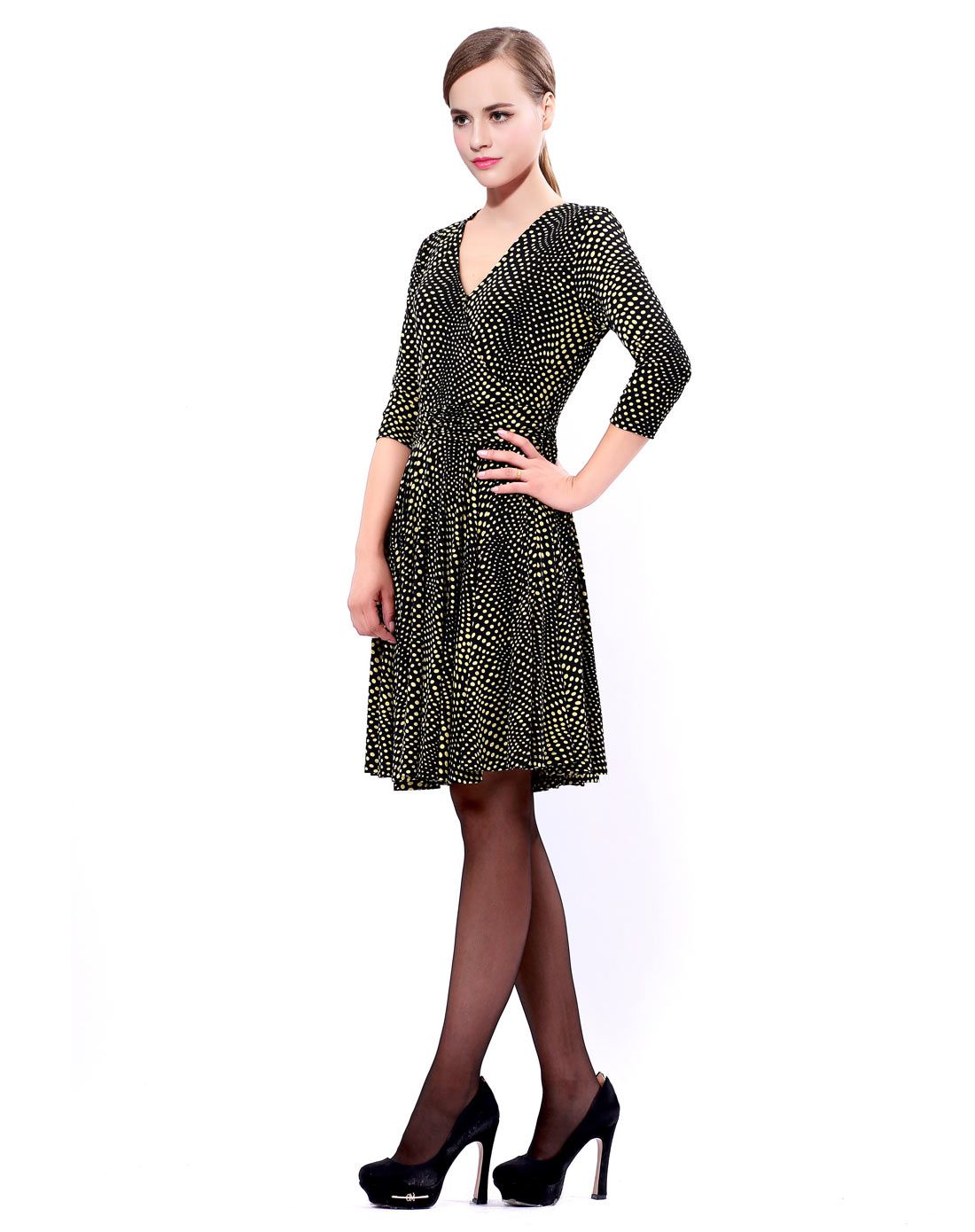 inq莹蔻优雅印花时尚修身连衣裙adxl009098-835_唯品会