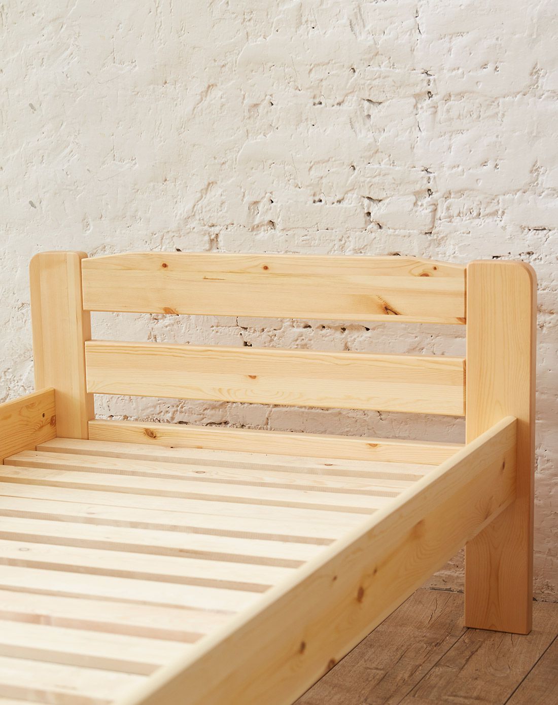 简约现代全实木松木木质1米单人床