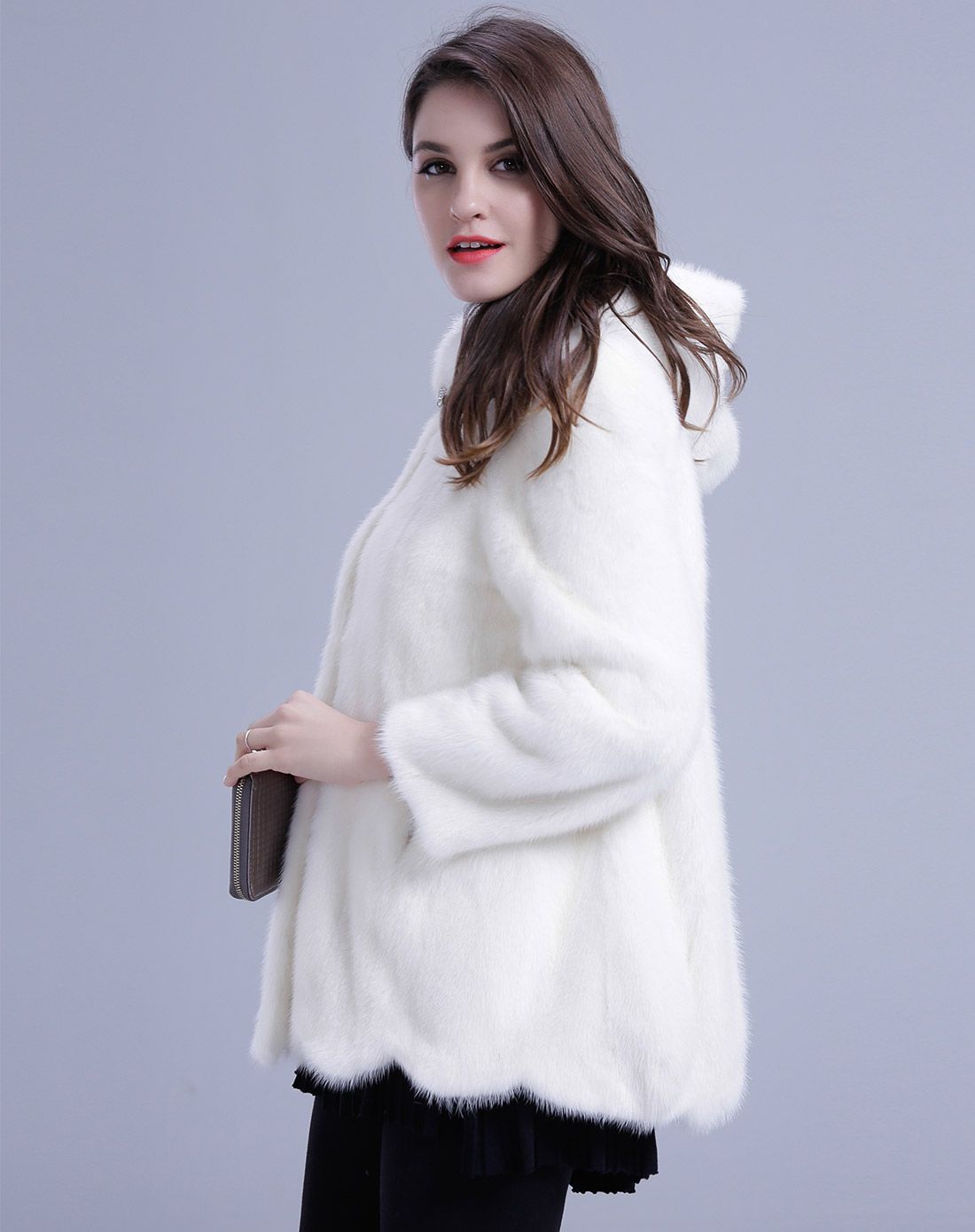 2015新款白色水貂毛时尚裘皮大衣