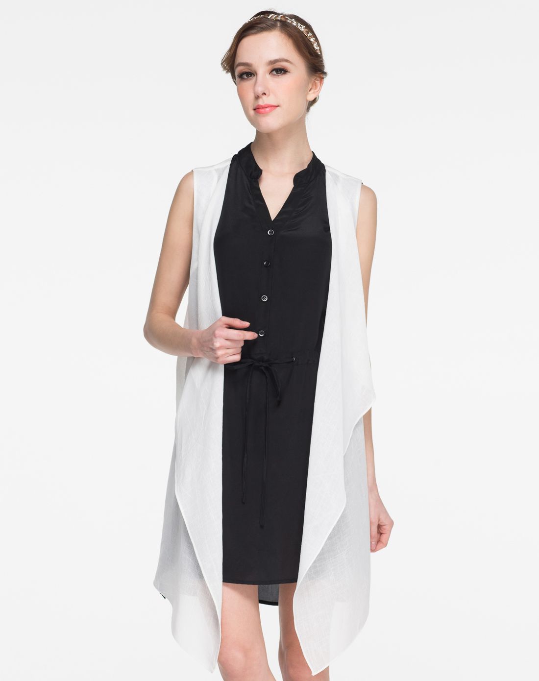 白色时尚休闲长款马甲