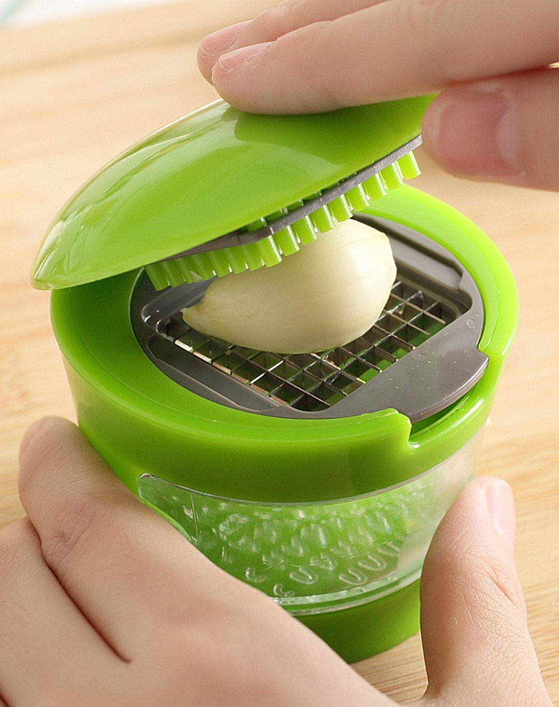 带盖按压式磨蒜器