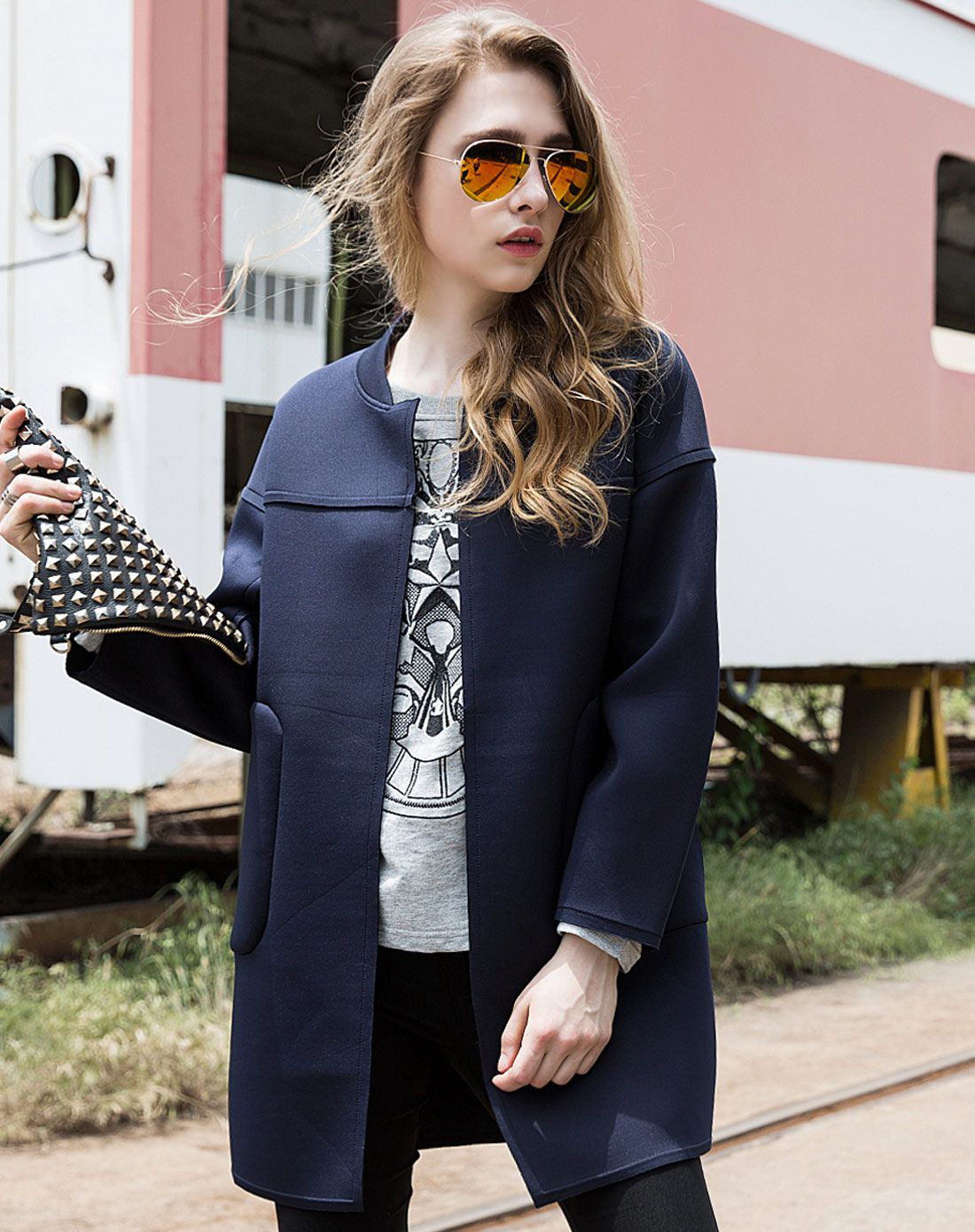 尼班诗nibbuns女装专场 藏蓝色宽松显瘦长袖外套