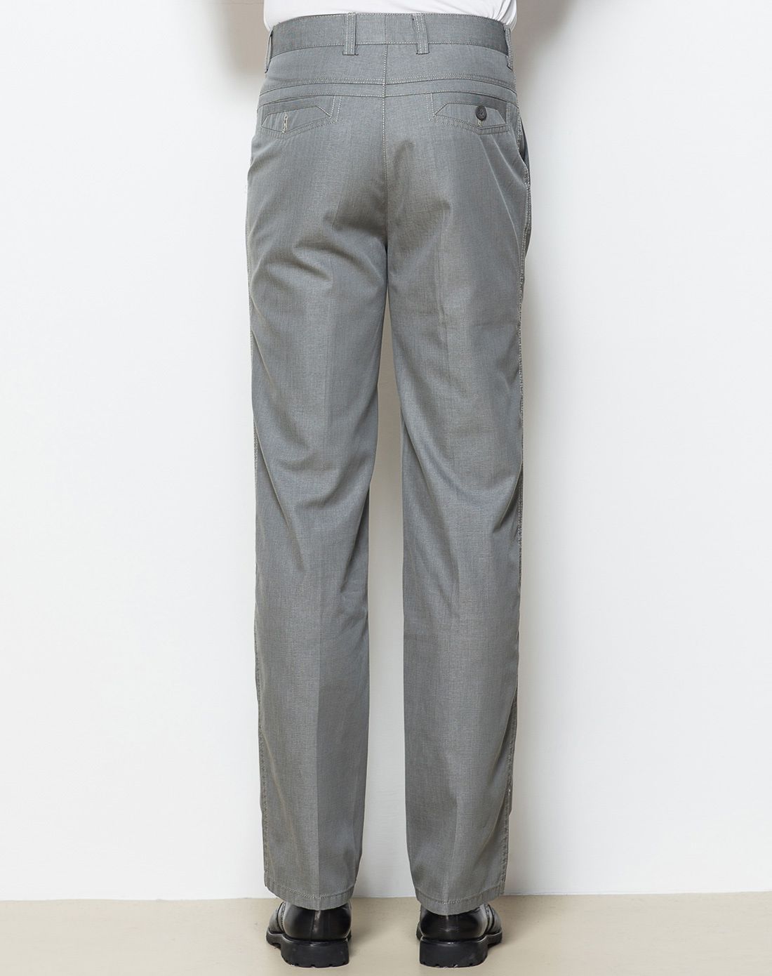 灰色经典时尚长款休闲裤