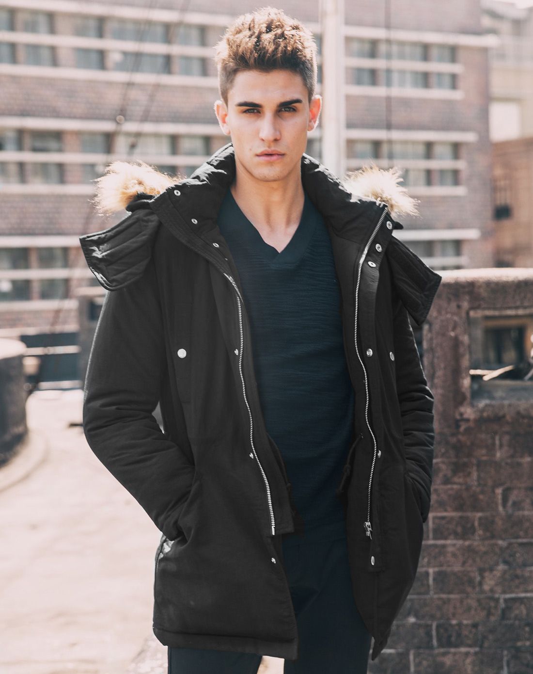 viishow男装专场 (比价问题不上线)黑色 欧典简练派构造风衣