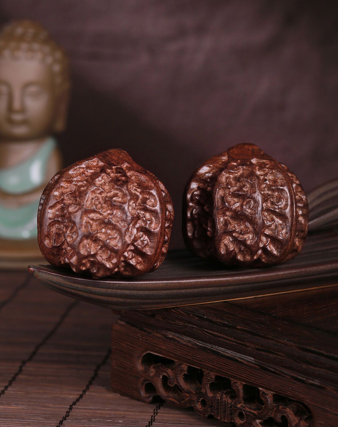 bnlf 专供 皮黑木雕核桃手球一对