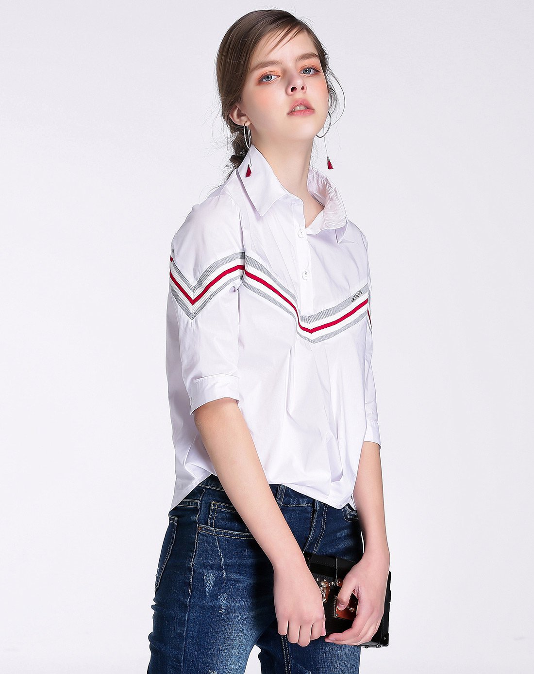 翻领条纹半开襟收边衬衫