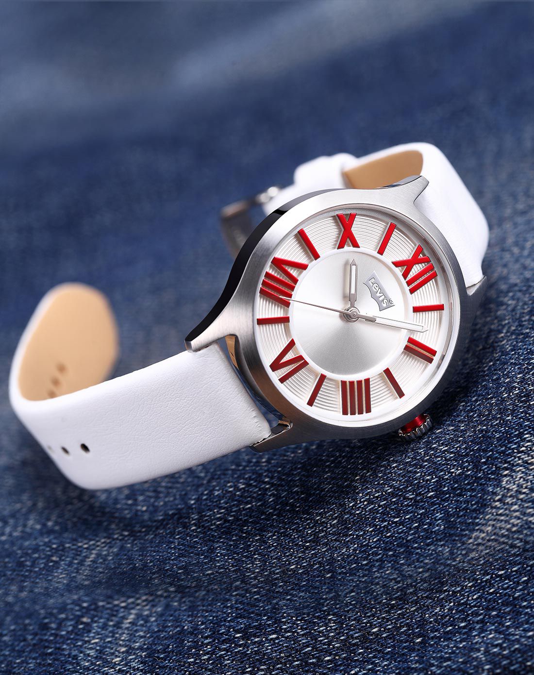 李维斯 女款创意3d立体表盘手表