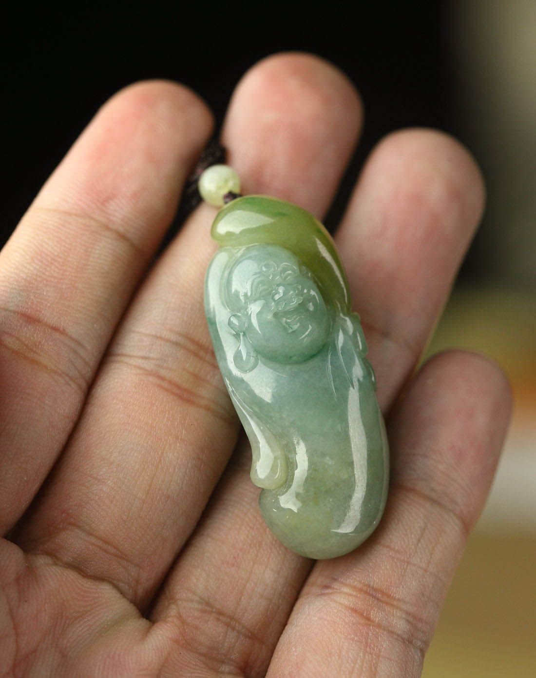 天然a货俏色翡翠布袋和尚吊坠