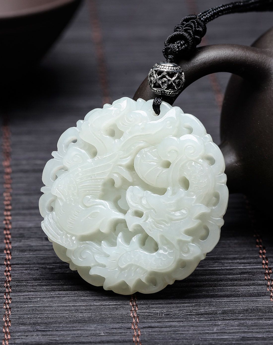 天然和田玉龙凤牌玉坠挂件(附证书)