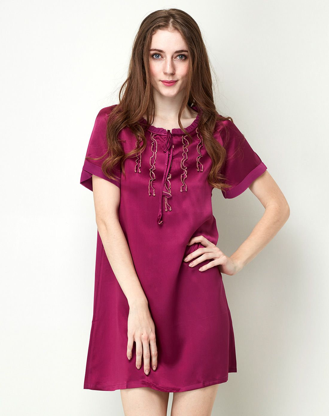 紫玫娃娃衫领雪纱包边袖口真丝睡裙