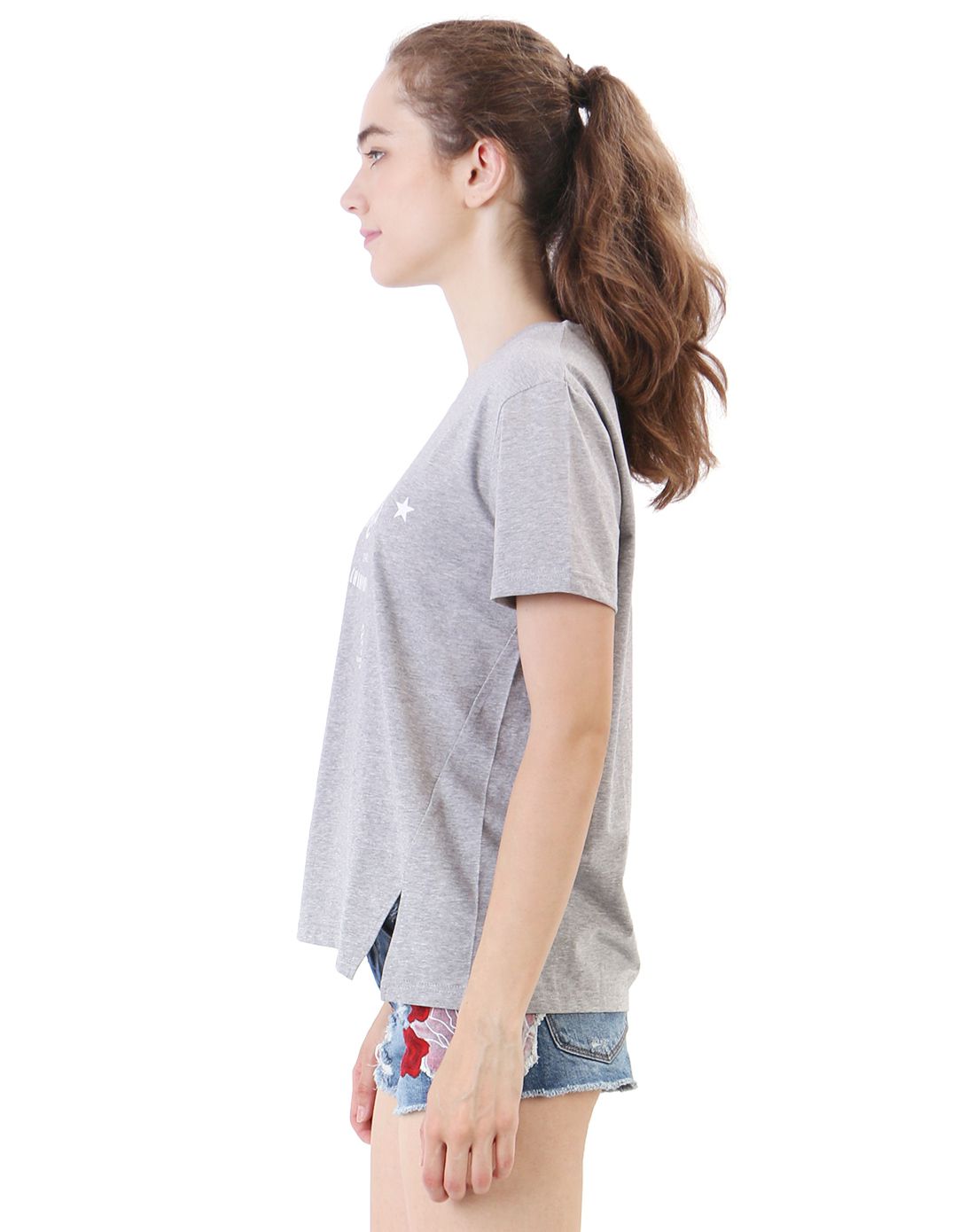 百搭休闲 女款灰色侧面开叉设计短袖t恤