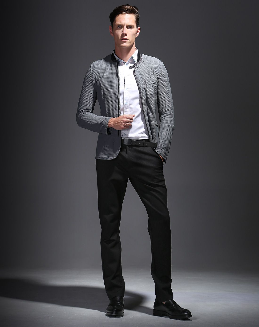 新款高档舒适时尚修身休闲装