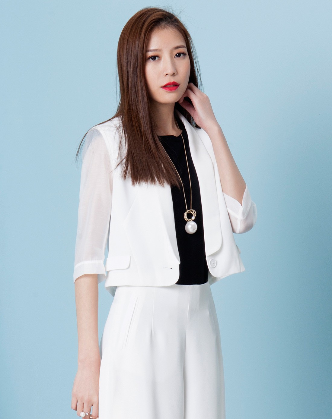 秸熙qs女装专场 女士白色透视拼接青果领短款小外套