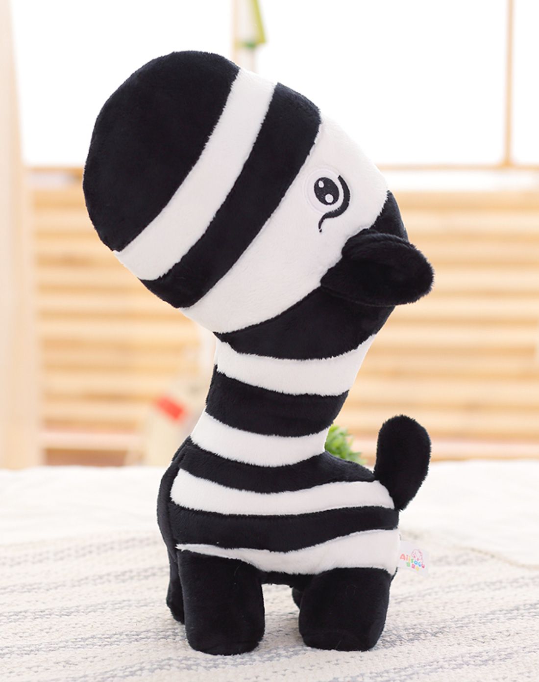 抱抱枕&hwd精品毛绒玩具专场直发货 新款彩虹斑马毛绒玩偶公仔黑色