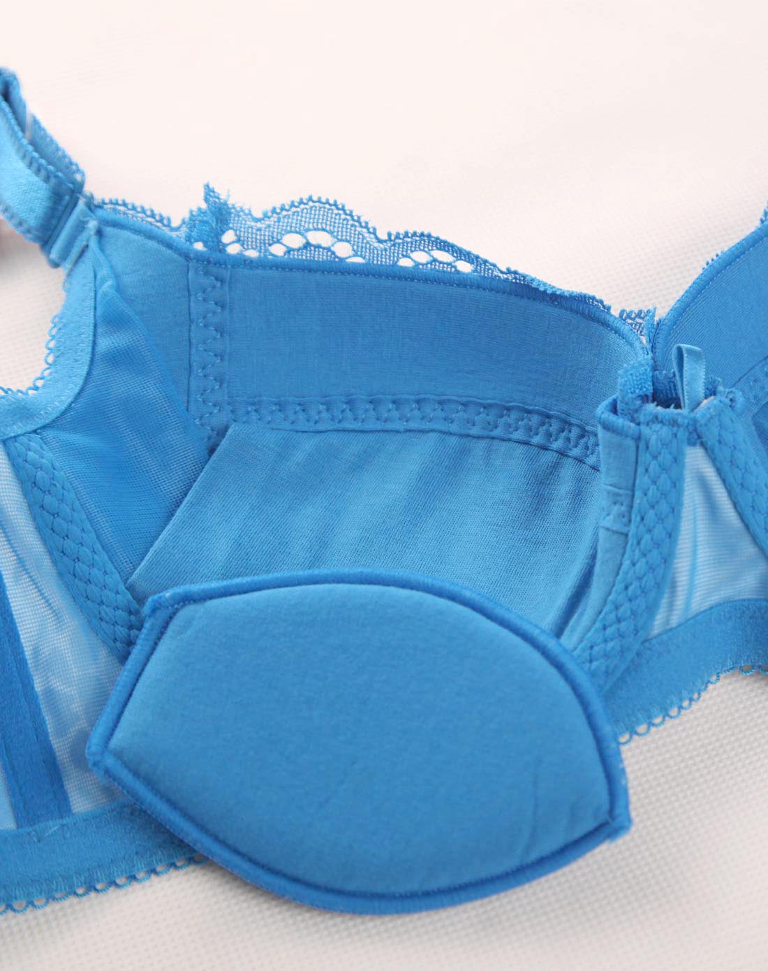 依曼丽yml内衣专场 女款水蓝色bc杯蕾丝调整薄模杯文胸