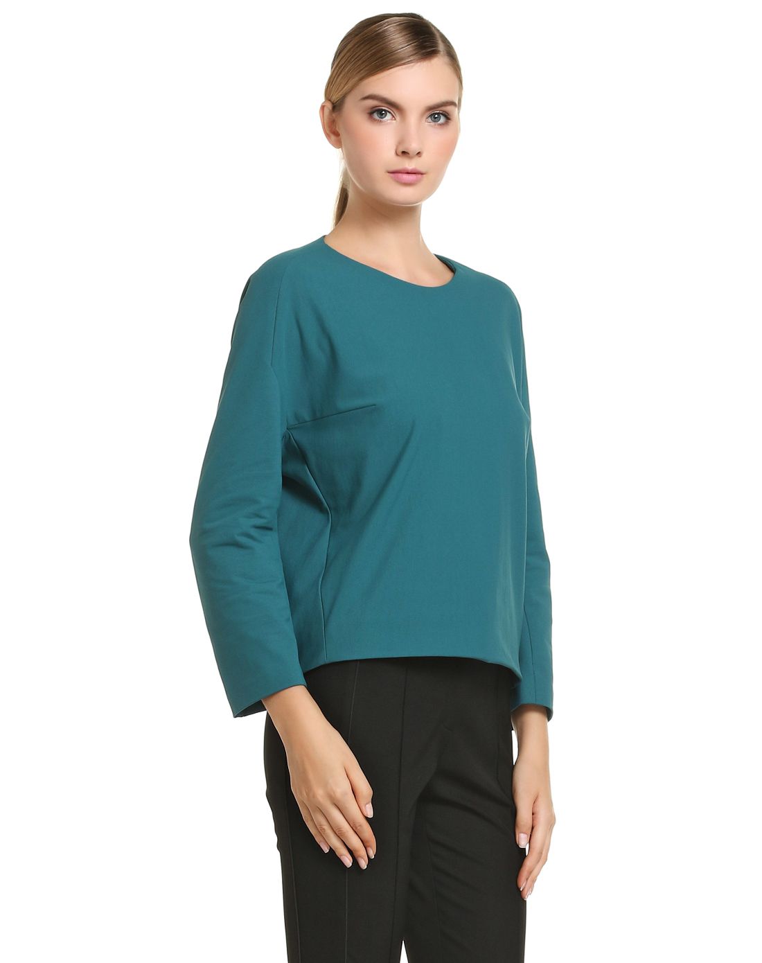 湖蓝色时尚简约长袖上衣