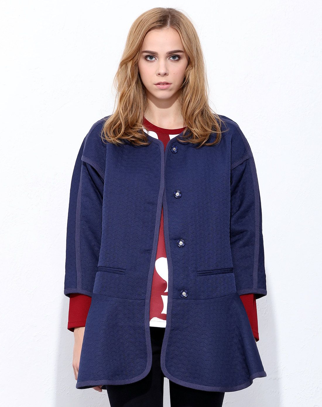 蓝色复古大气外套