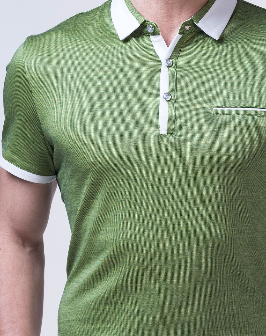 男士草绿色清新休闲短袖t恤