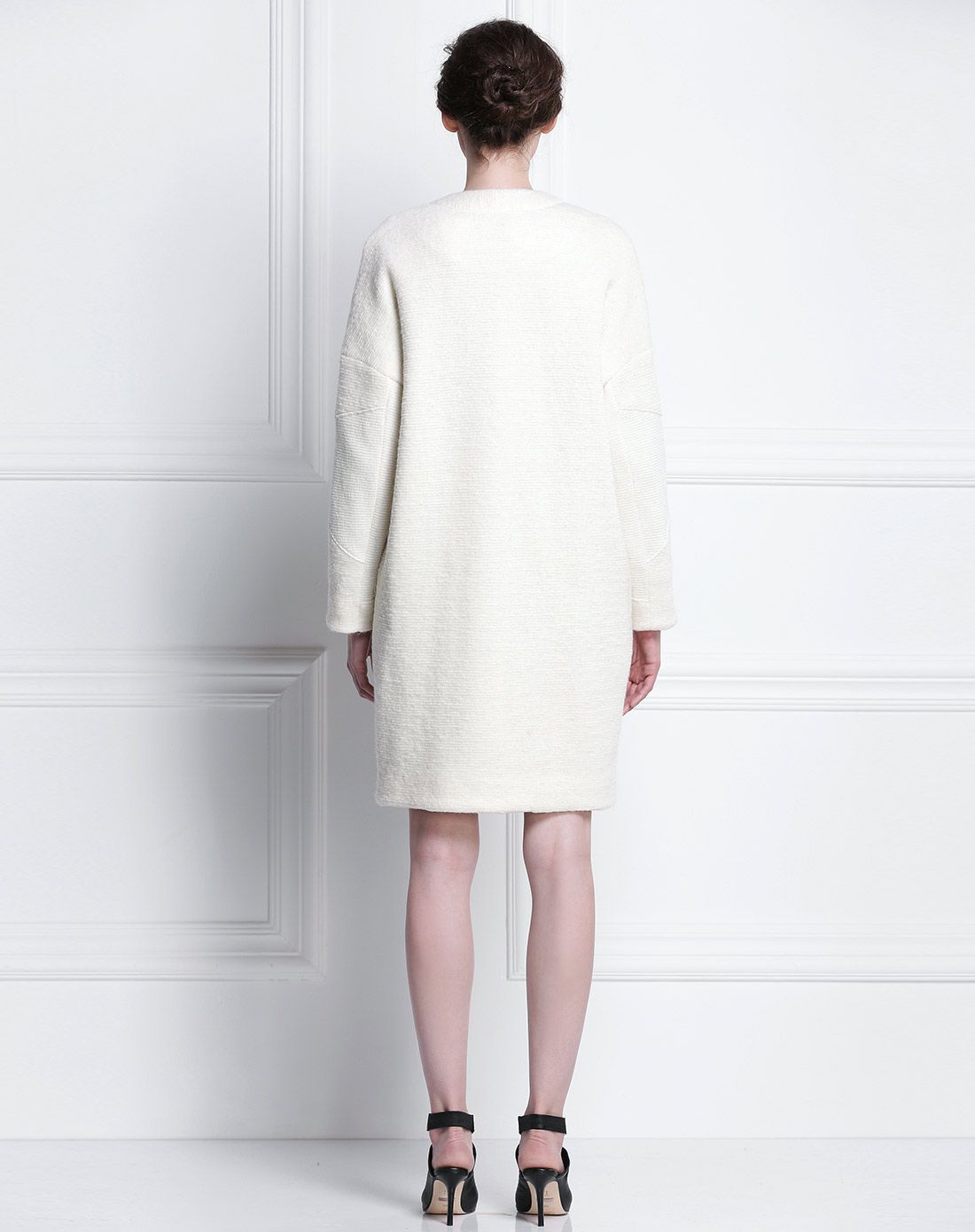 浅牛奶色肌理呢料拼撞大衣