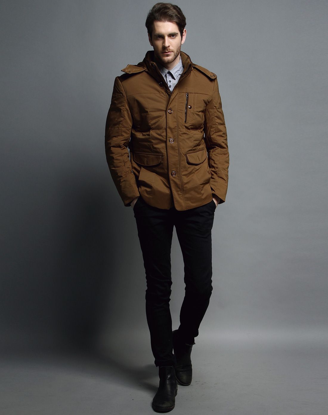 男式深卡其休闲短款羽绒服