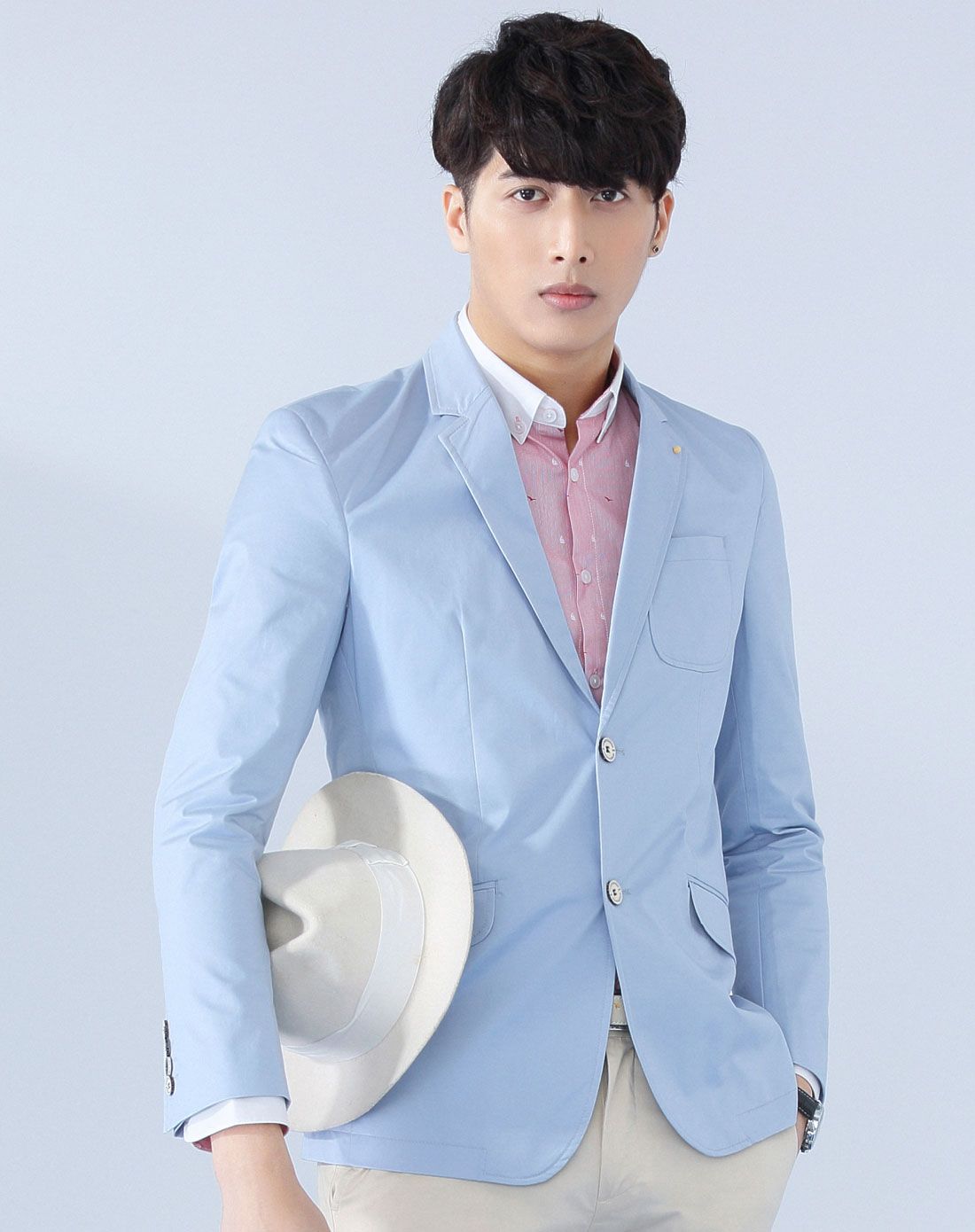 男款浅蓝时尚修身西装