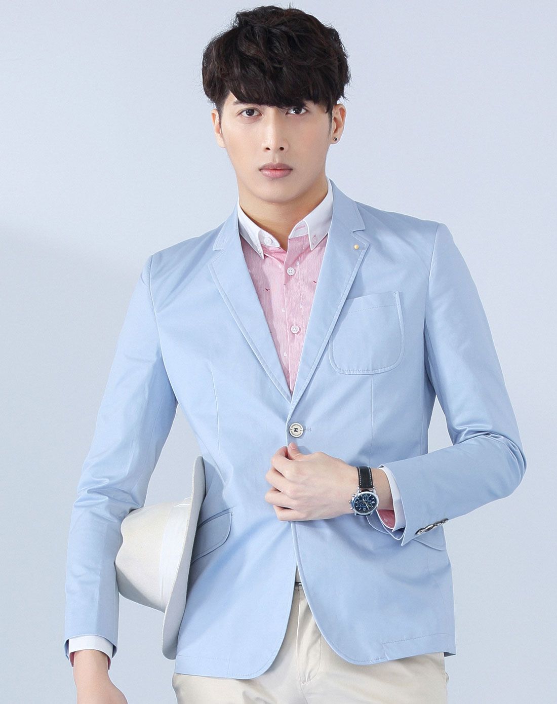 男款浅蓝时尚修身西装
