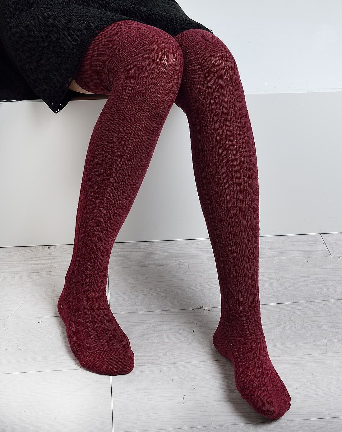 秋冬过膝保暖翻边高筒袜子(酒红色)