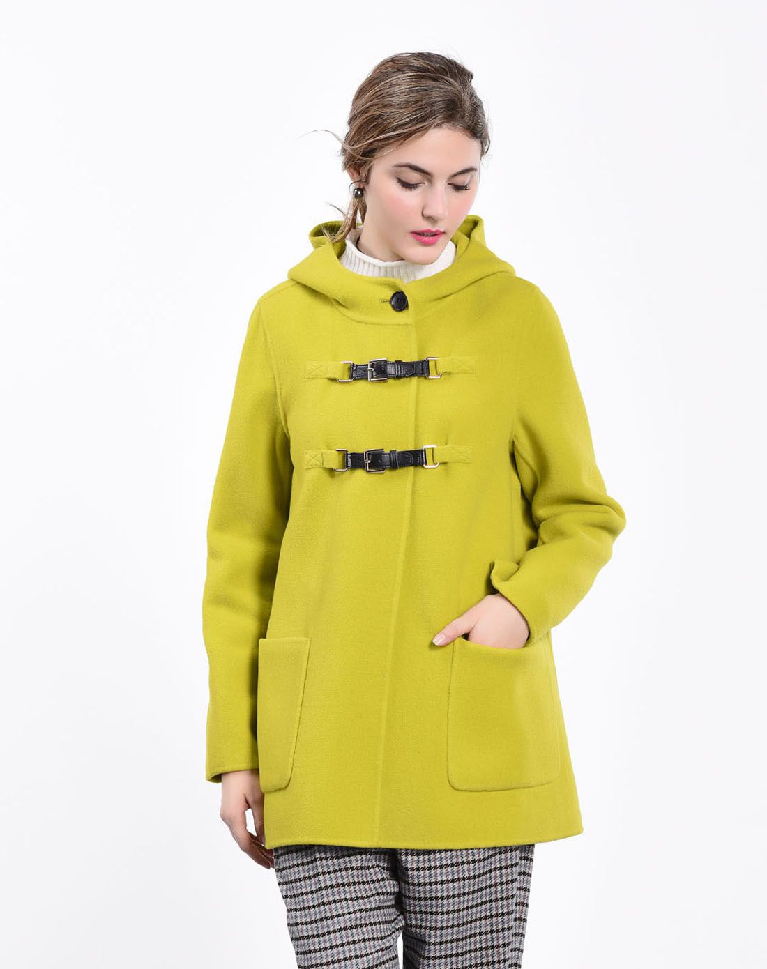 黄绿色连帽a型短款双面呢大衣