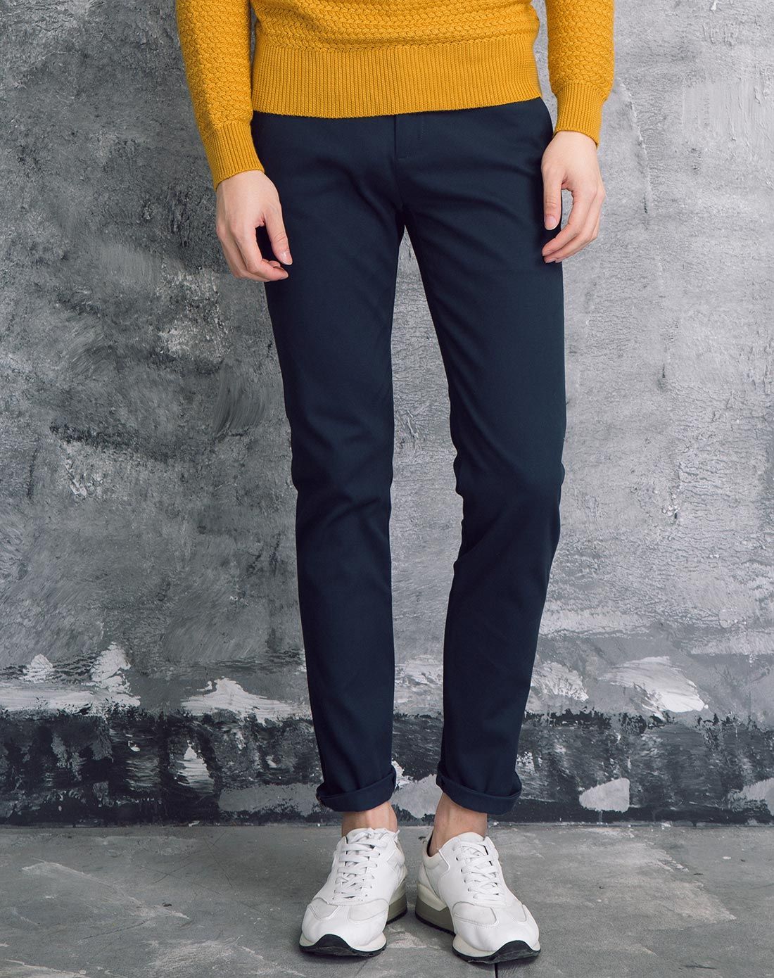 男款灰蓝修身窄脚裤