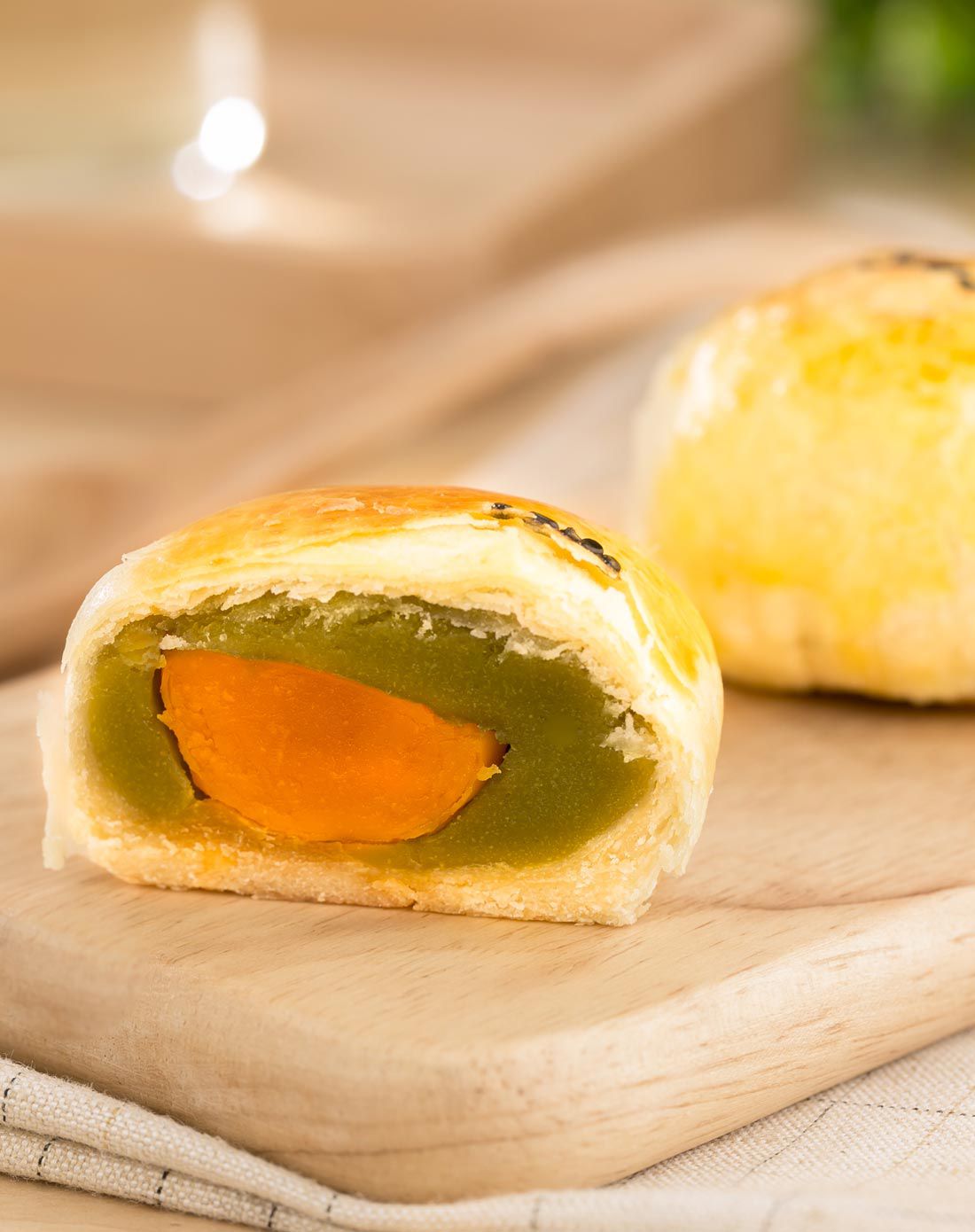 良品铺子 莲蓉蛋黄酥盒装300g/盒