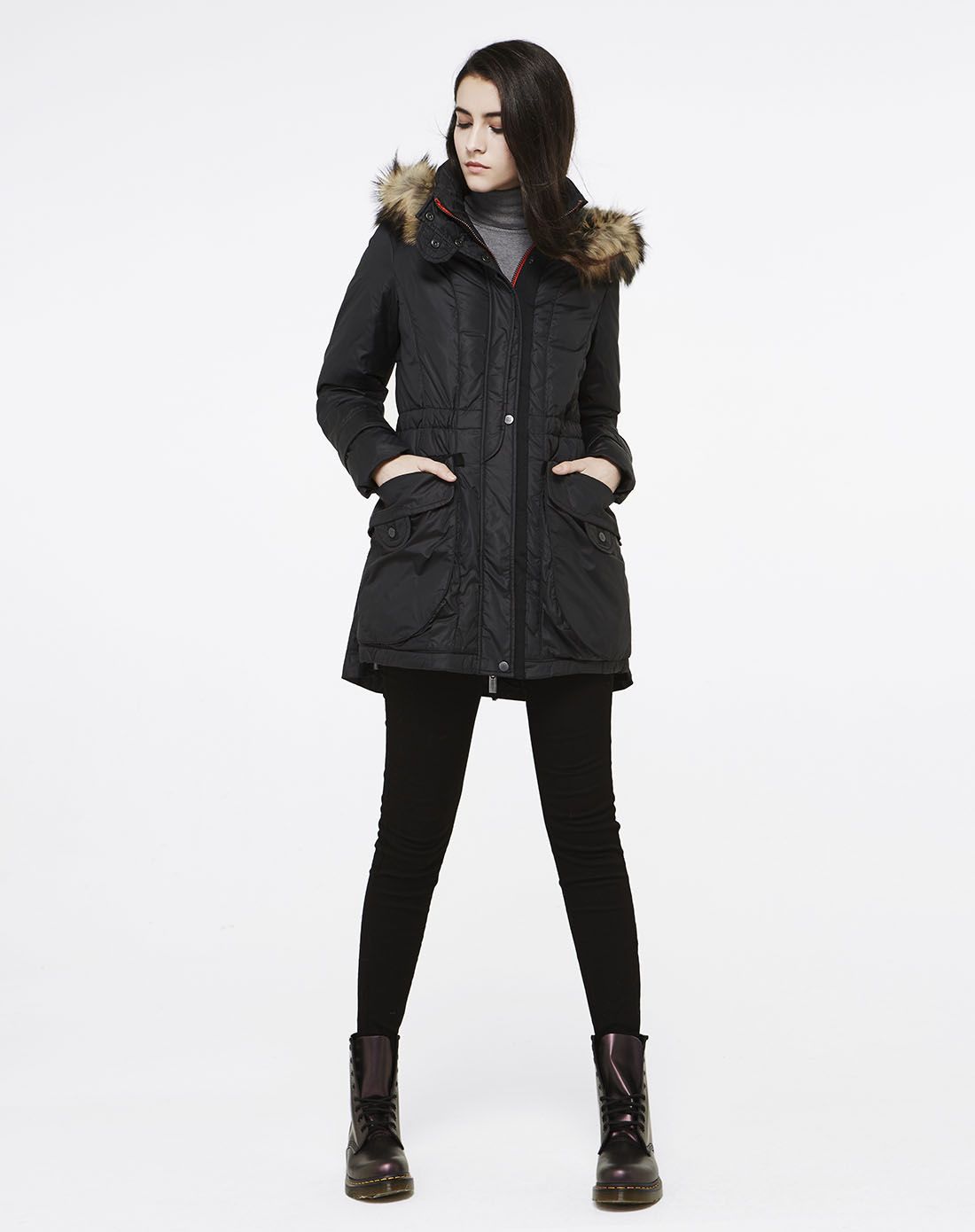 女新黑格尔女装中长款羽绒服