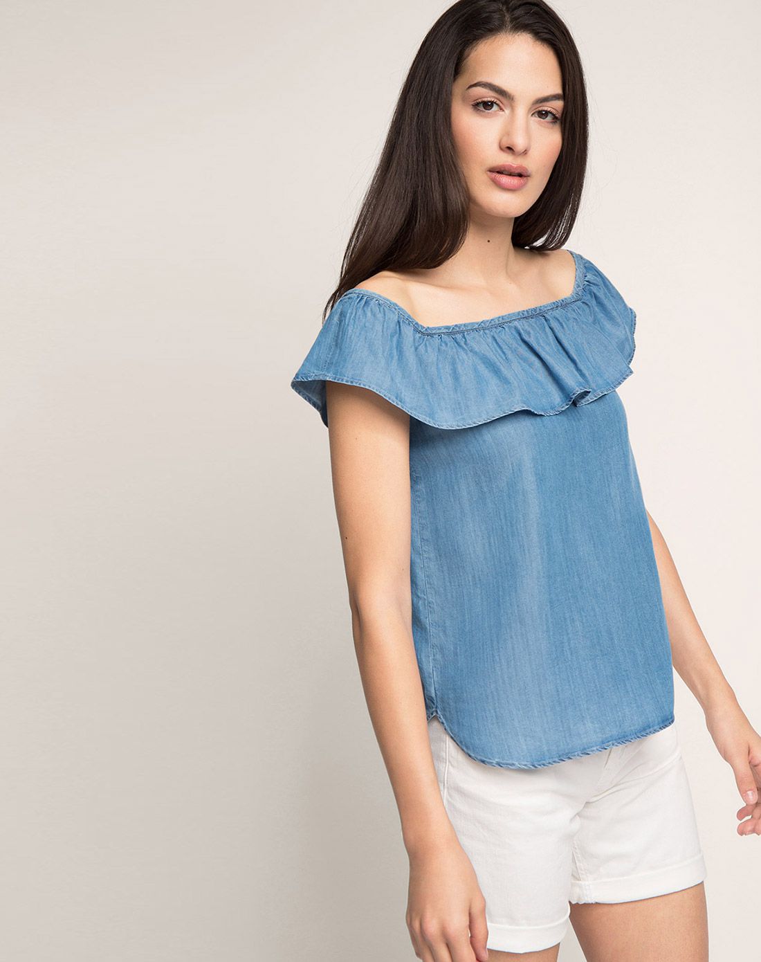 女士蓝色荷叶边一字领短袖衬衫