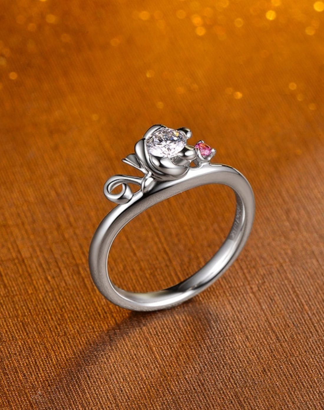 钻石小鸟 24分白18k金钻石戒指 【木槿花-可爱版】