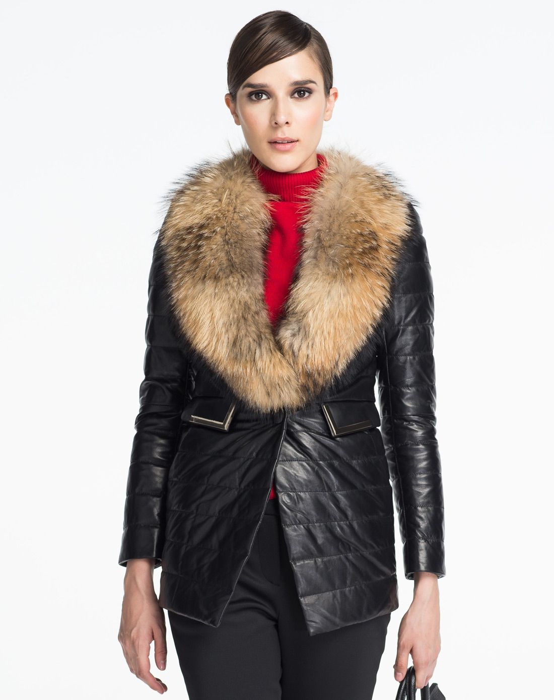 黑色貉子毛领长袖时尚鸭绒羊皮皮衣