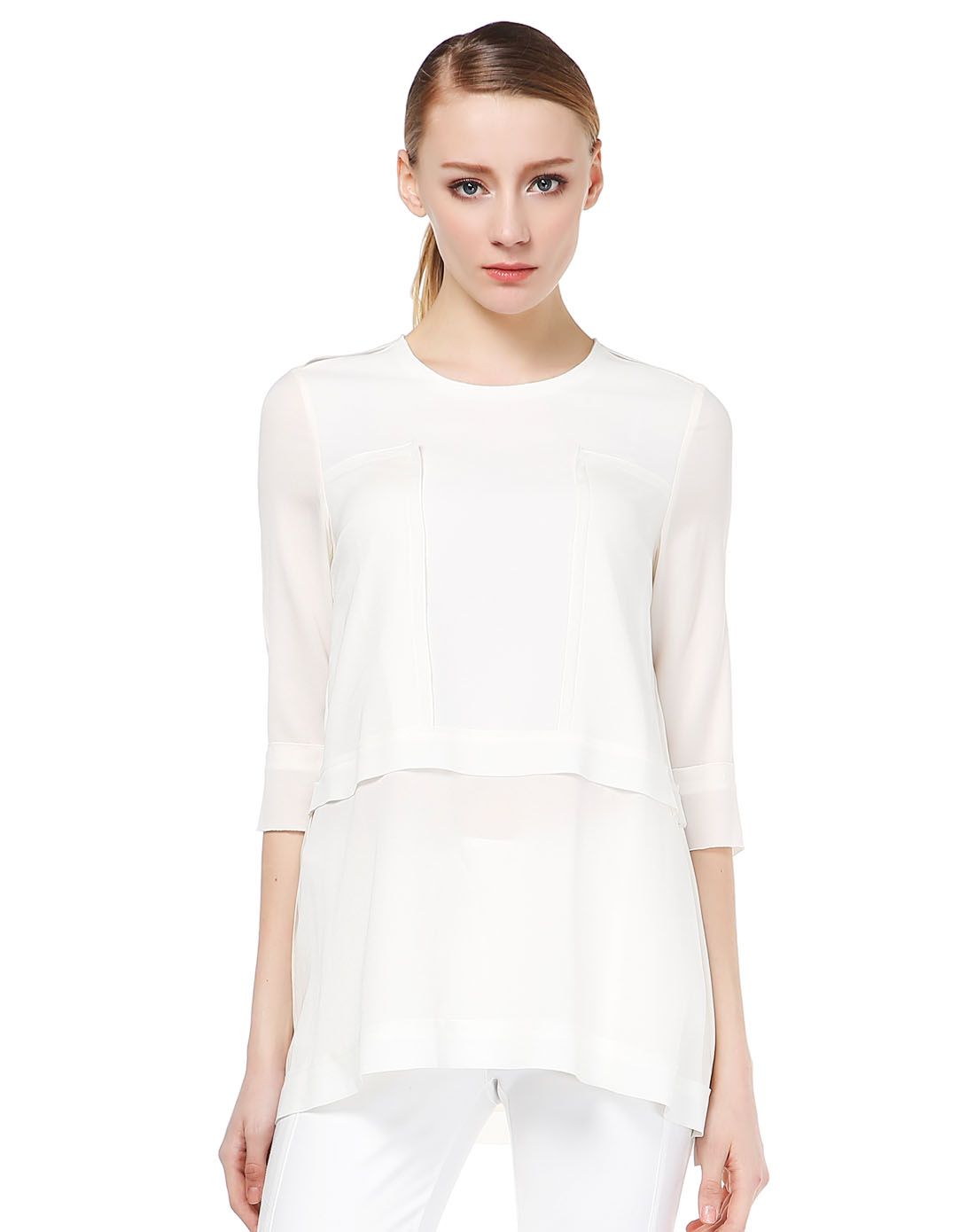 米白色圆领舒适休闲七分袖上衣