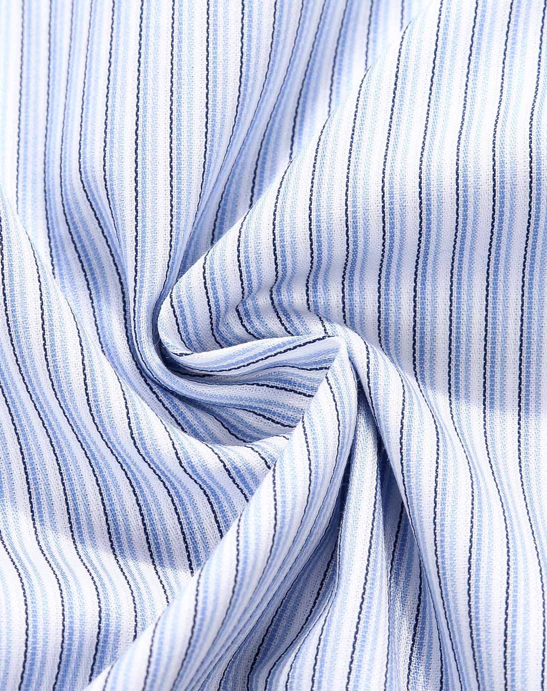 舒适时尚蓝白竖纹短袖衬衫