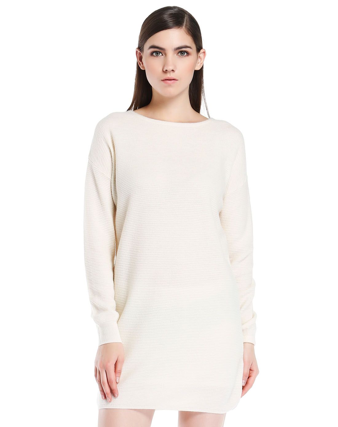 米白色舒适长款长袖针织衫