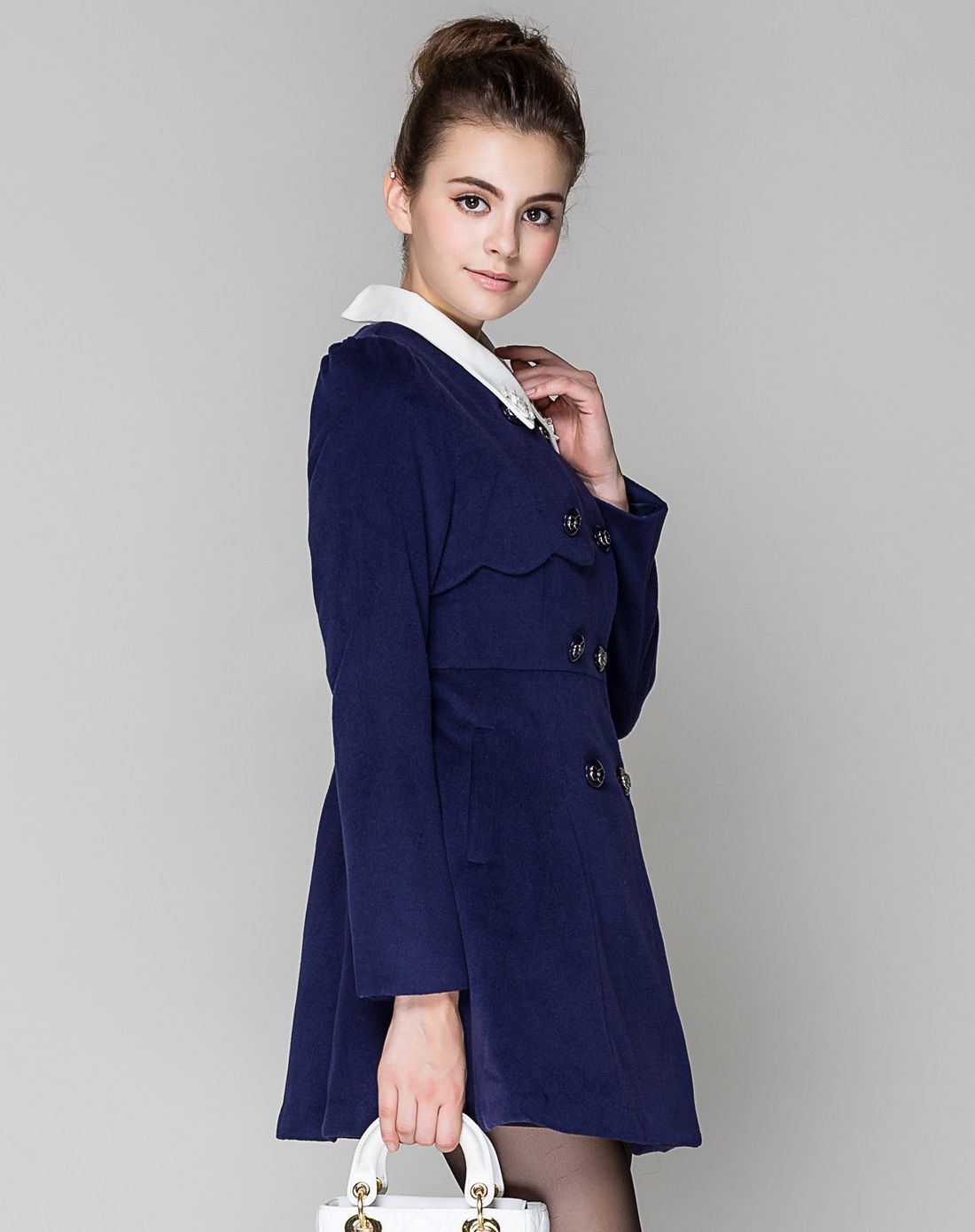 墨蓝双层花边领呢大衣