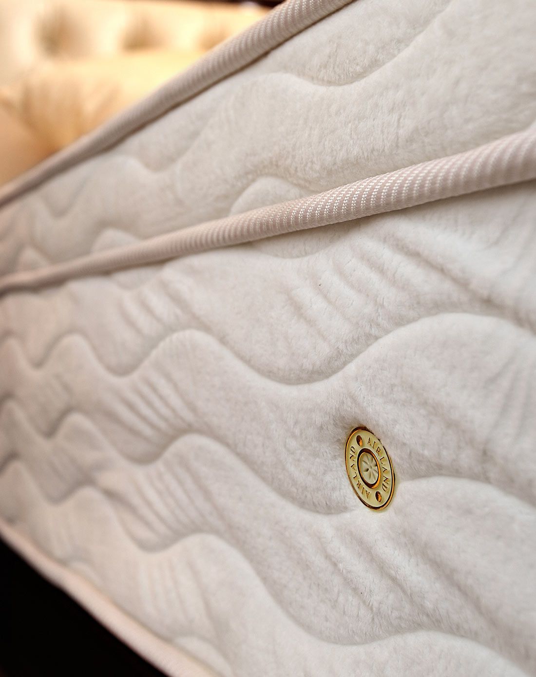 雅兰床垫 兰博基尼 a面软硬适中b面硬