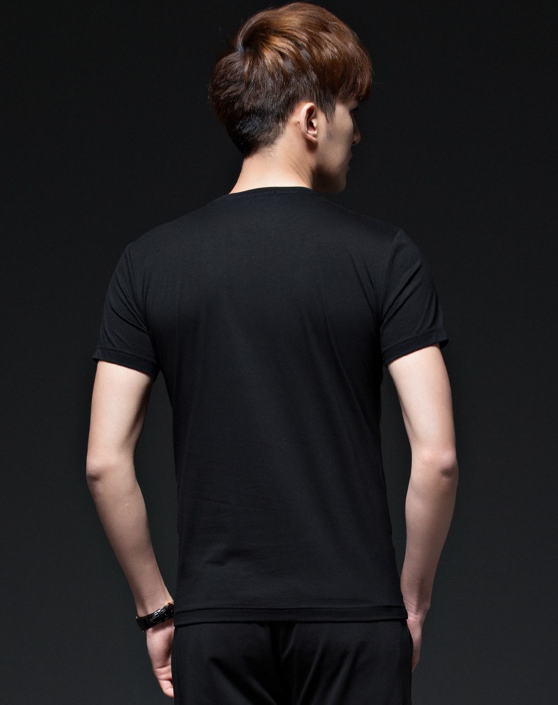 黑色欧根纱质感短袖t恤