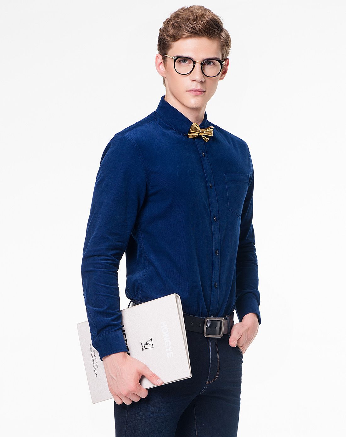 宝蓝色百搭舒适长袖衬衫