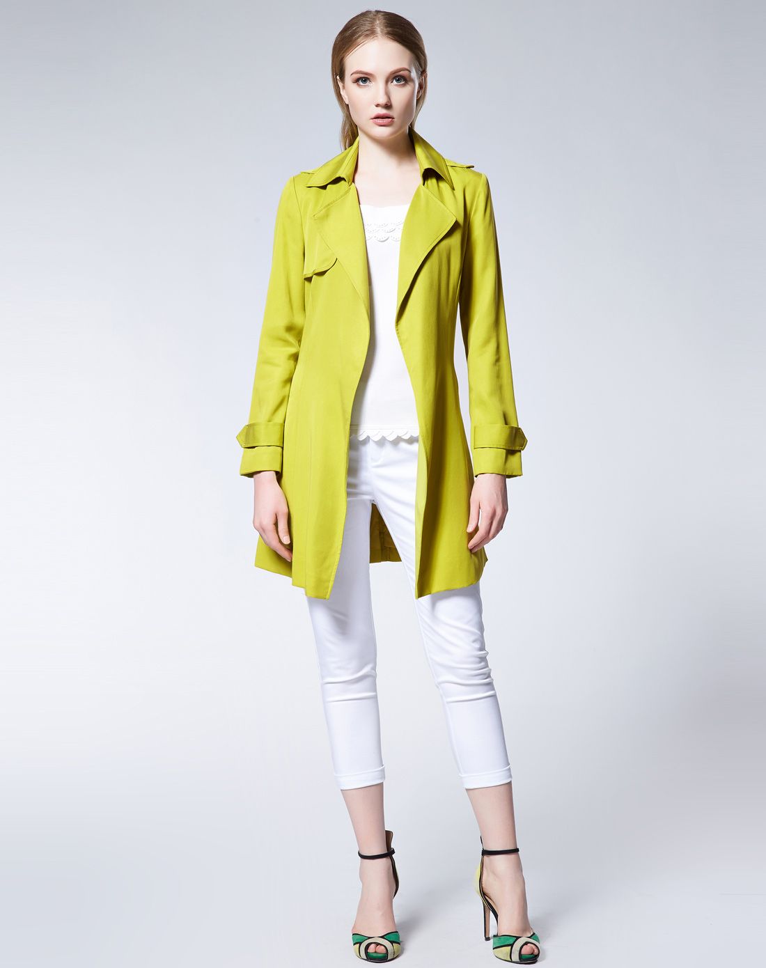 都市时尚黄绿色中长款风衣