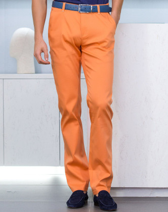 橘橙色裤子配上衣图图片
