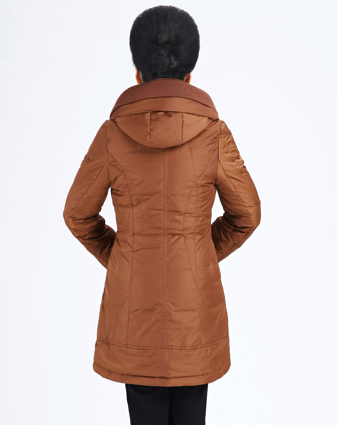 黄赤色时尚大方简约羽绒服