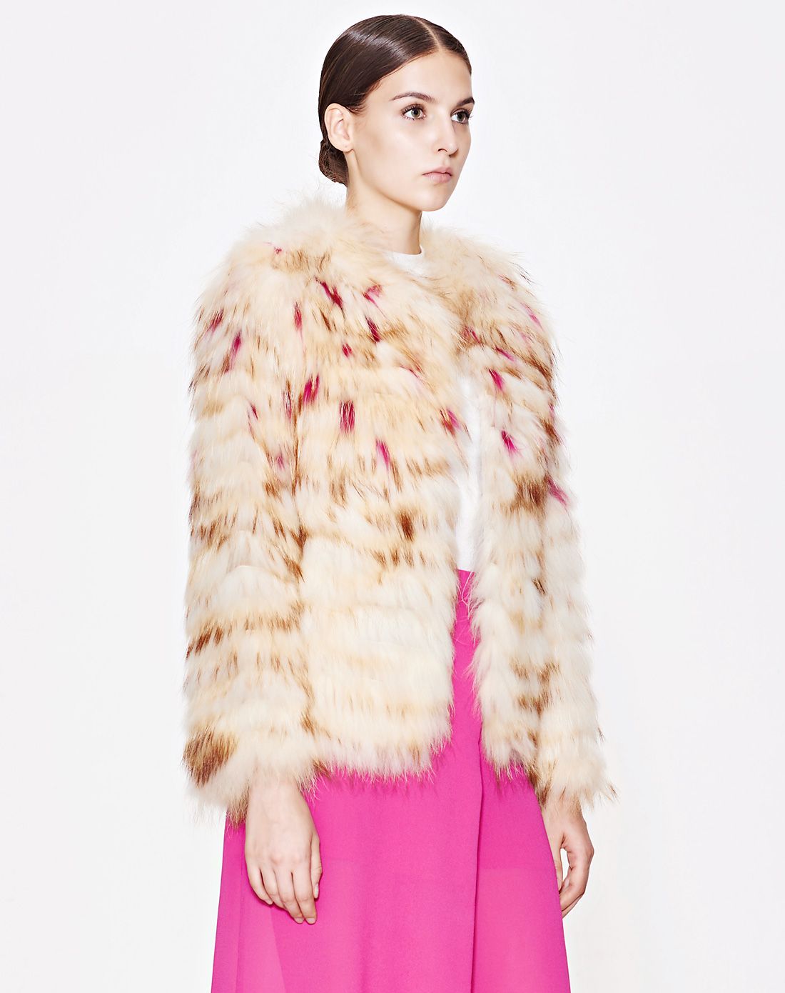 米色貉子毛皮草外套