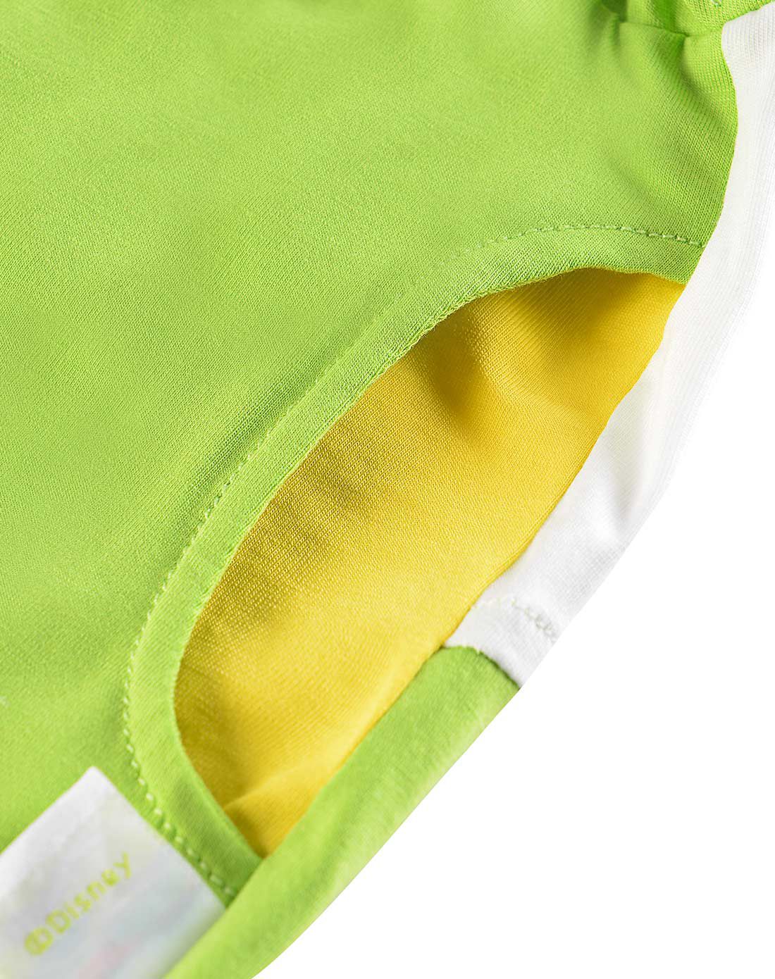 中性绿色 夏季韩版短裤婴儿外出短款