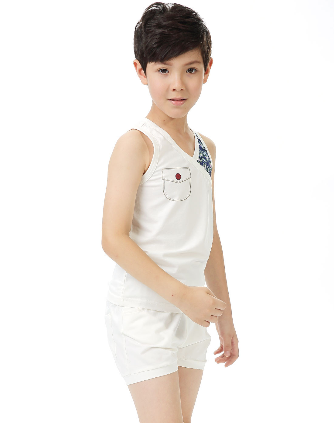 男童米白鸡心领休闲背心套装